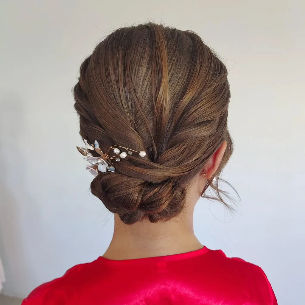 Side-Twisted Half Up