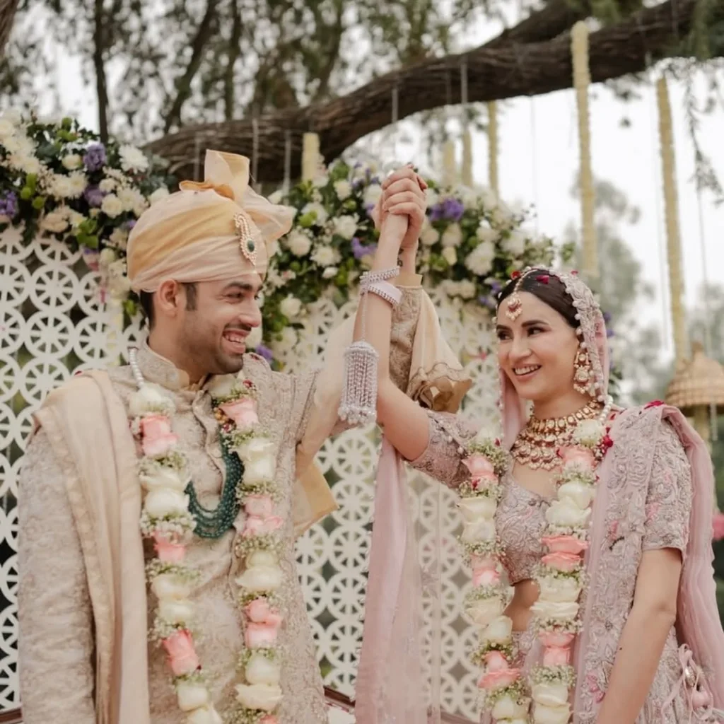 Elegant Floral Garland